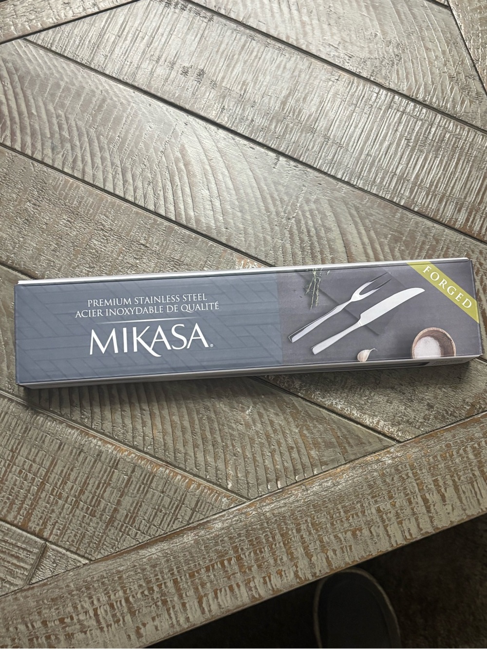 Mikasa Forged Carving Knife and Fork Set